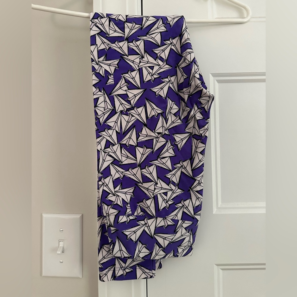 LuLaRoe Paper Airplane Leggings
